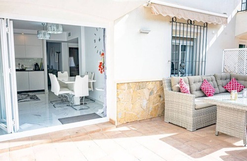 Diputacion de Rincon de San Gines Apartment | Recently refurbished three bedroom two bathroom apartment in Bellaluz with a communal pool