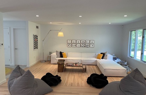 Hay Beach House | Recently Renovated Mid-Century Modern House in Shelter Island