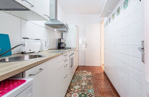 Tossa de Mar Condo | Recently renovated 2-room apartment with air conditioning