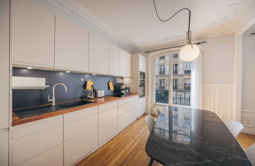Faubourg Saint-Germain Apartment | RECENTLY RENOVATED LUXURY 2 BR 1 MILE FROM EIFFEL TOWER