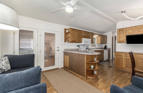Mesa House | Recliners! Large Az Room - Adult 55+ Activities Galore!