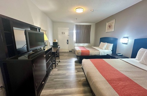 Norwalk Hotel | Red Carpet Inn Norwalk