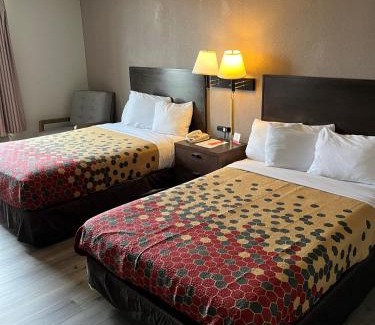 Dumfries Hotel | Red Carpet Inn Quantico