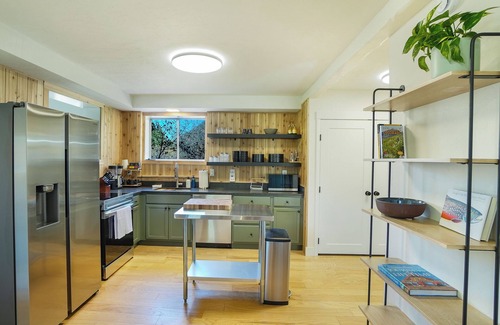 Hermosa Cottage | Red Cliff Chalet, Cozy 2BD guesthouse, AC, Close to town, hot springs, skiing