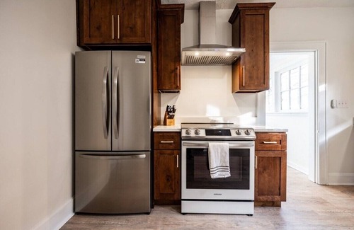 Indianapolis House | Red Door Cottage of Broad Ripple: Great Location!