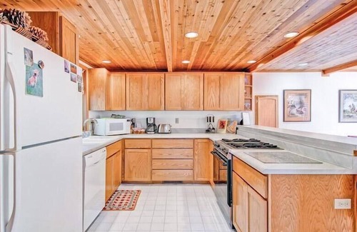 Yosemite West House | Red Fox Retreat