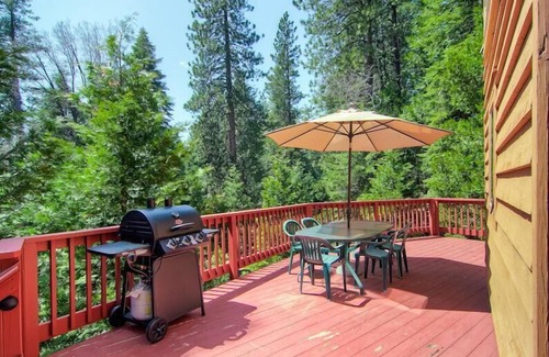 Yosemite West House | Red Fox Retreat