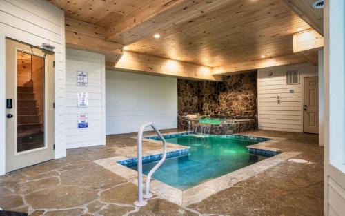 Chalet Village North Villa | Red Hawk Retreat