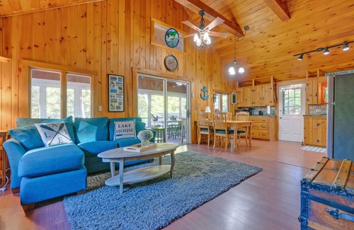 Naples Ski Chalet | Red House w/Access to Sebago Cove