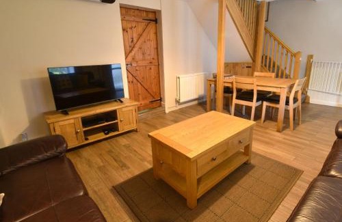 Whitland House | Red Kite