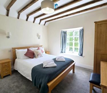 Broad Clyst Hotel | Red Lion