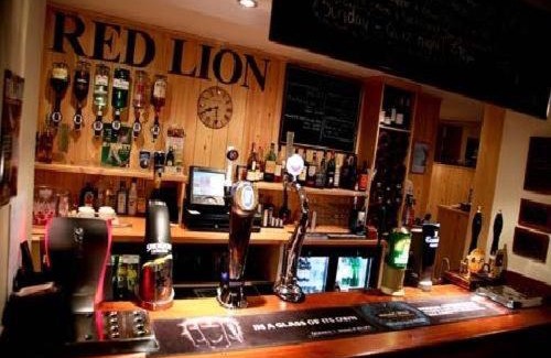 Newbrough Hotel | Red Lion Inn