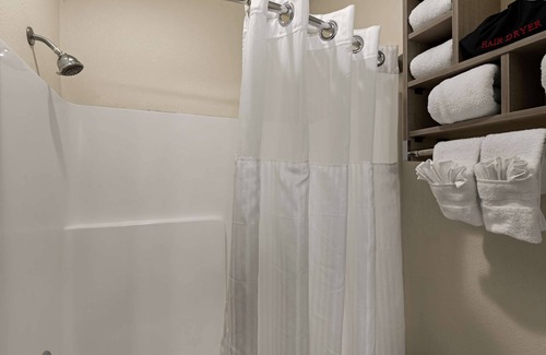 Gretna Hotel | Red Lion Inn & Suites Gretna - Omaha SW