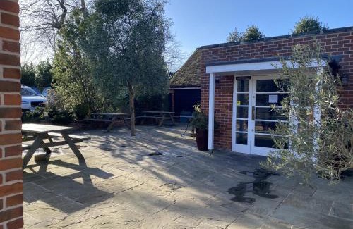 Martlesham Apartment | Red lion little barn