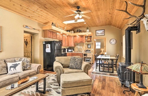 Red Lodge House | Red Lodge Retreat w/Hot Tub: 3 Blocks to Downtown