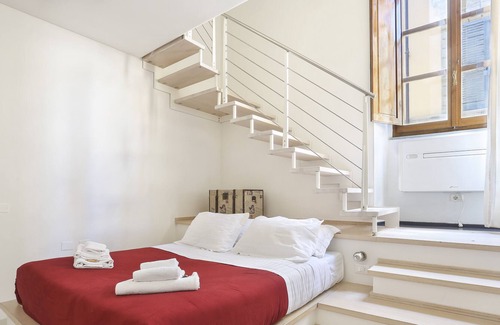 Duomo Apartment | Red Loft near Duomo-Hosted by Sweetstay