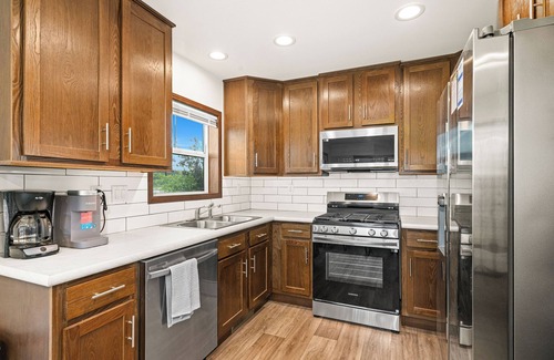Saginaw House | Red Pine Retreat- Quiet 3-bedroom lake house in Saginaw-close to Duluth!