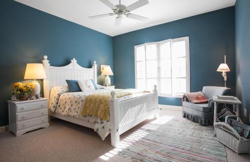 Black Mountain House | Red Plum Town Home