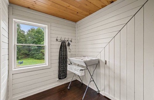 Rogers House | Red River Gorge Family Cabin + Hot Tub