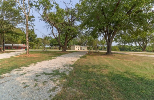 Albany House | Red River RV Lot B