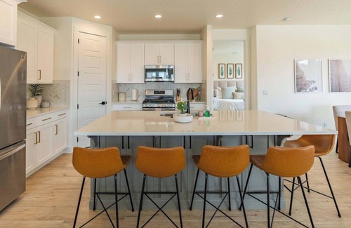 Washington House | Red Rock Haven - NEW Private Pool, putting green, & more. Perfect family retreat
