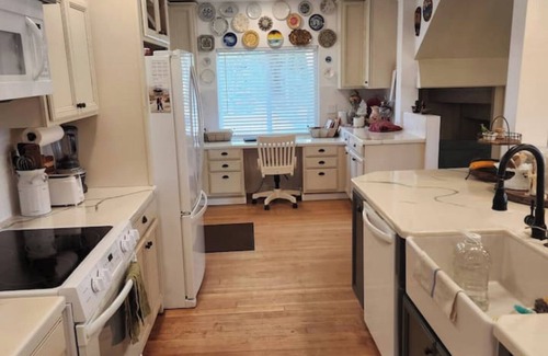 Nampa Other | Red Roof Farmhouse has beds for 27, a 12 person swim spa, 1350 sq ft activity rm