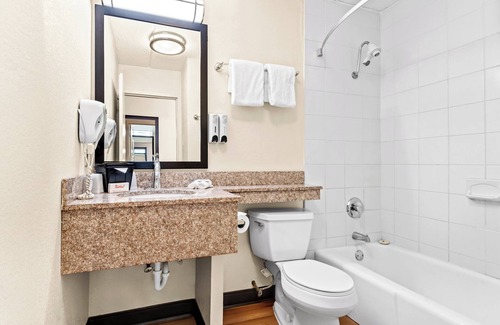 Cortland Hotel | Red Roof Inn Cortland