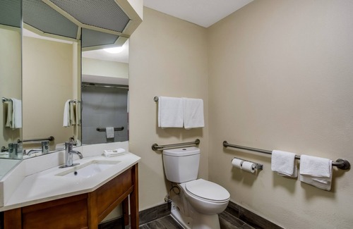 Talbot's Corner Hotel | Red Roof Inn Nashville - Music City