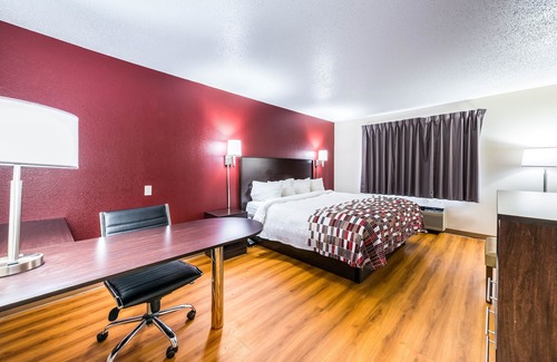 Palatine Hotel | Red Roof Inn Palatine