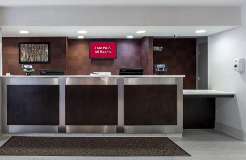Mansfield Hotel | Red Roof Inn PLUS Boston - Mansfield - Foxboro
