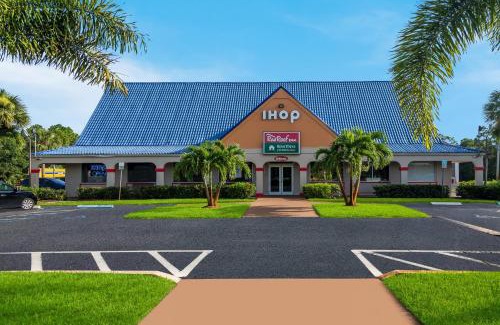 Vero Beach Hotel | Red Roof Inn Vero Beach - I-95