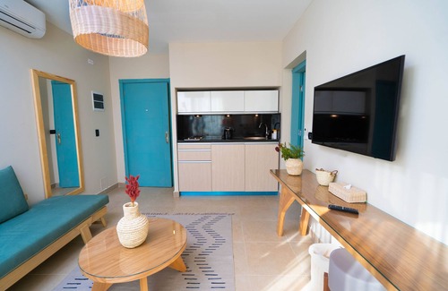 Sakkala Hotel | Redcon Suites