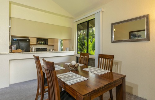 Wailea Condo | Redesigned 1BD/2BA Condo with Haleakala Views Near Wailea's Beaches and Dining