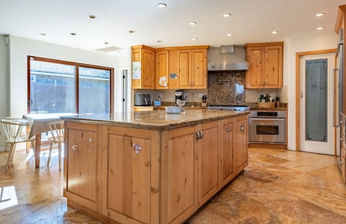 La Jolla Heights House | Reduced - NEW LISTING! La Jolla Shore Family Retreat with Pool and Sauna!