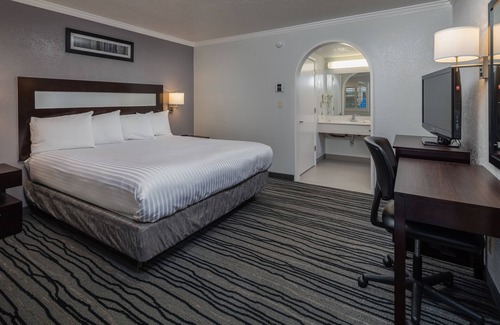 Centennial Hotel | Redwood Creek Inn