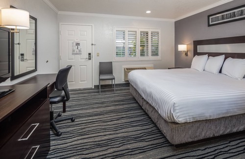Centennial Hotel | Redwood Creek Inn