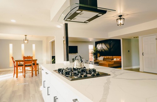 Visalia House | Redwood Villa Nirvana