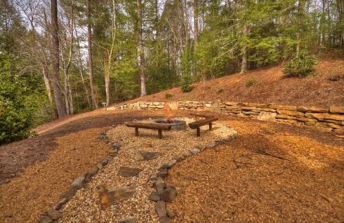 Cashes Valley House | Reel Creek Lodge - Fightingtown Creek Cabin