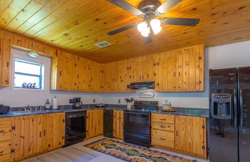 Brookeland House | Reel Paradise - Water View and Seasonal Access home in Rayburn Country