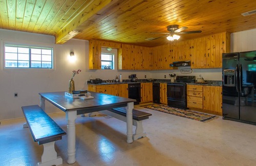 Brookeland House | Reel Paradise - Water View and Seasonal Access home in Rayburn Country