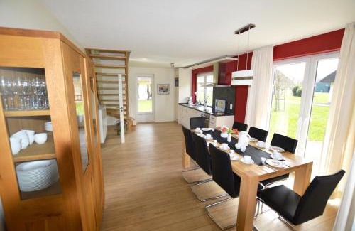 Staberdorf House | Reetdachhaus 1, inkl 2 Parkplätze