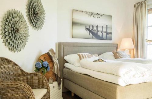 Fuhlendorf House | Reetdachhaus am Bodden mit Sauna, cleaning included