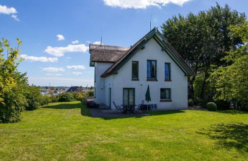 Freest House | Reetdachhaus im Fischerdorf