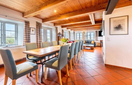 Poppenbull House | Reetdachhaus Poppenbuell