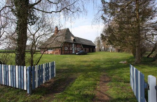 Damlos Ski Chalet | Reetdachkate am Feldrand mit grandiosem Weitblick