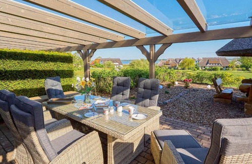 Monchgut-Granitz House | Reethaus Zickersche Berge - WG 02 mit Kamin und Terrasse