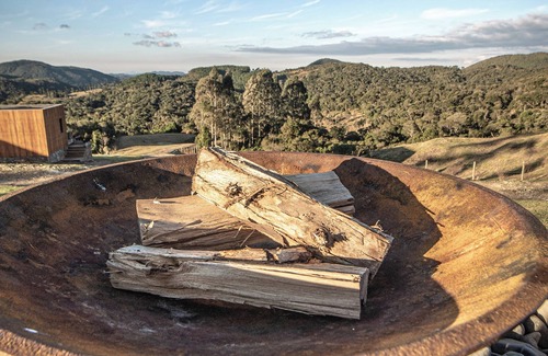 Rancho Queimado Cottage | Refúgio nas Nuvens – Domo Omega Luxuoso com Fogo de Chão e Hidro Panorâmica