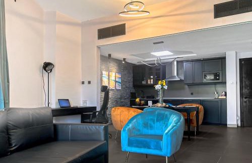 Discovery Gardens Apartment | Refreshing Sunset Apartment 5min walk to Metro