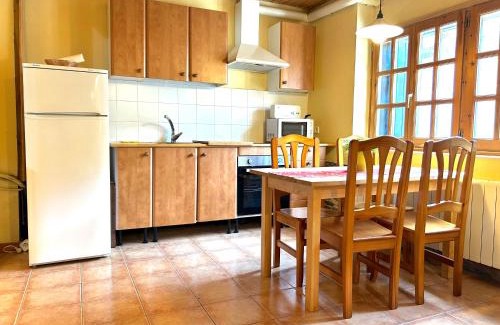 Isavarre Apartment | Refugi de pedra i fusta amb encant by RURAL D'ÀNEU