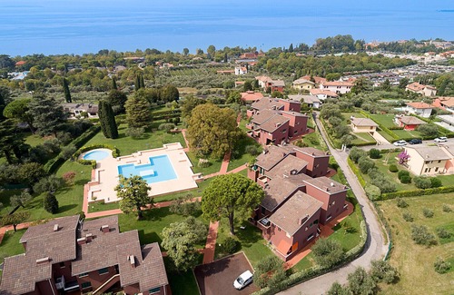Cisano Apartment | Regarda - Apartment Blue View 3 with lake view and pool